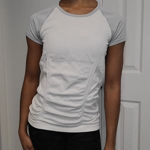 Athleta Finish Fast Shortsleeve
